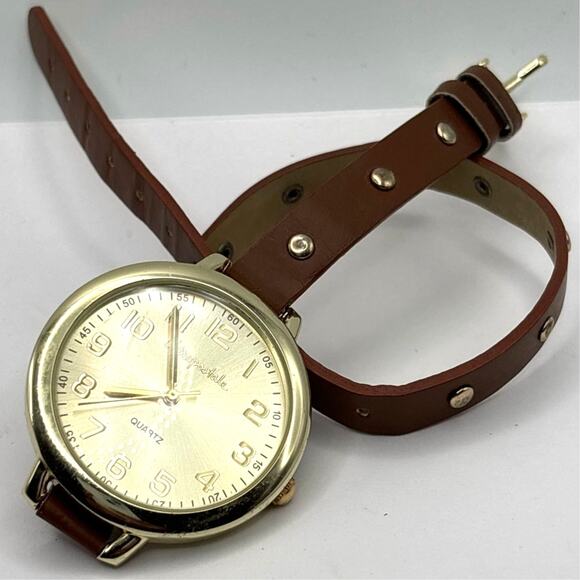 Gold Aeropostale Layered Watch - Picture 3 of 4